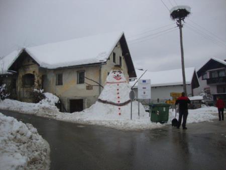 Snežak v Goriški vasi 7